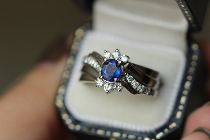 What Are Sapphires and Why Are They Magical in Custom Jewelry?