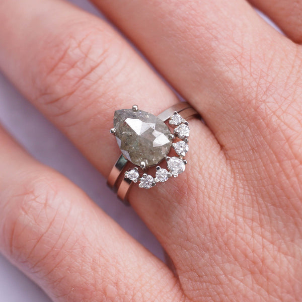 Getting Engaged Over the Holidays? Here's How to Pick the Perfect Diamond