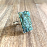 RAW RECTANGLE LABRADORITE STERLING SILVER RING