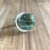 ROUND RAW LABRADORITE STERLING SILVER RING
