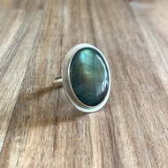 OVAL LABRADORITE STERLING SILVER RING | Michelle Kobernik